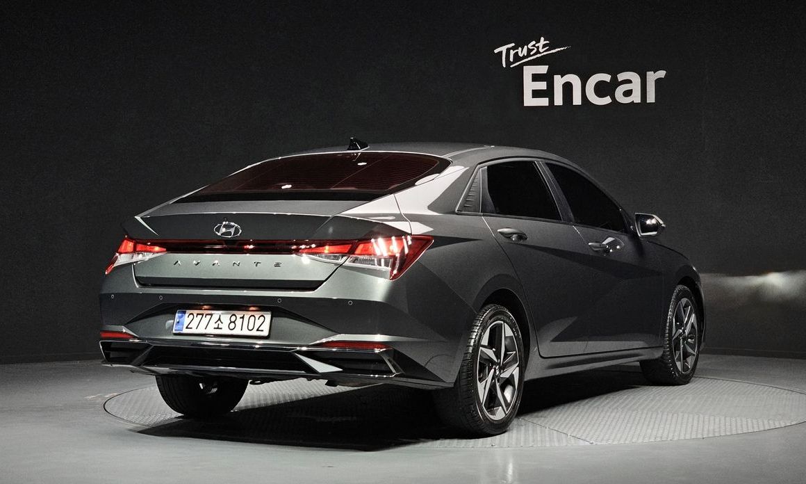 Hyundai AVANTE 2021