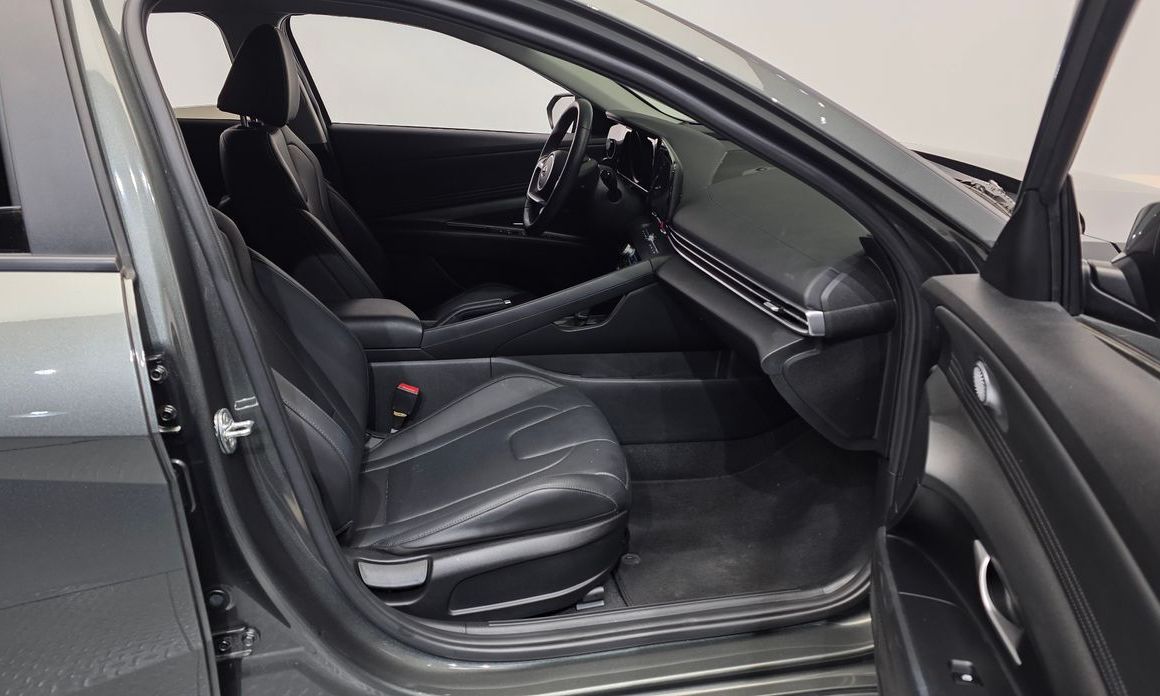 Hyundai AVANTE 2021