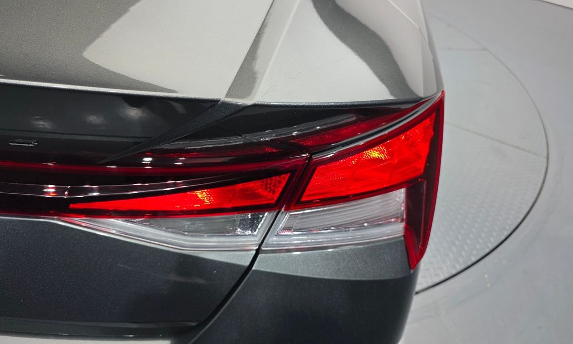 Hyundai AVANTE 2021