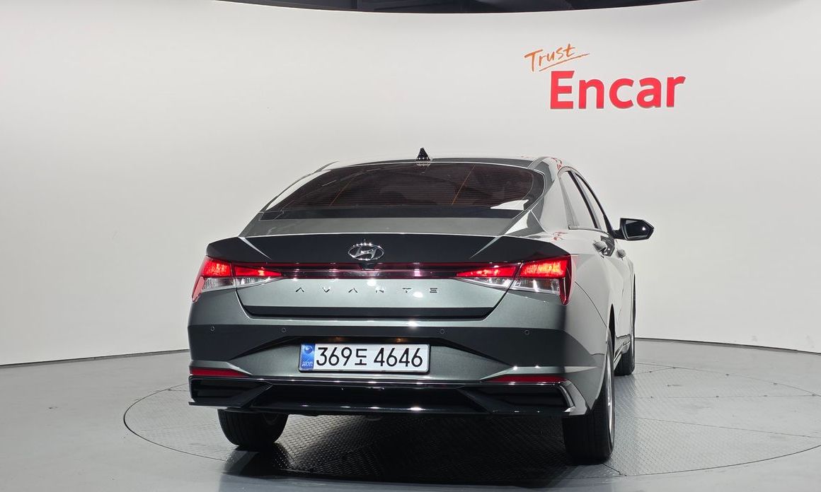 Hyundai AVANTE 2021