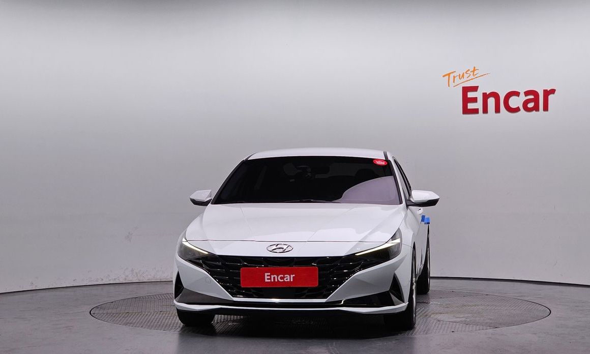 Hyundai AVANTE 2021