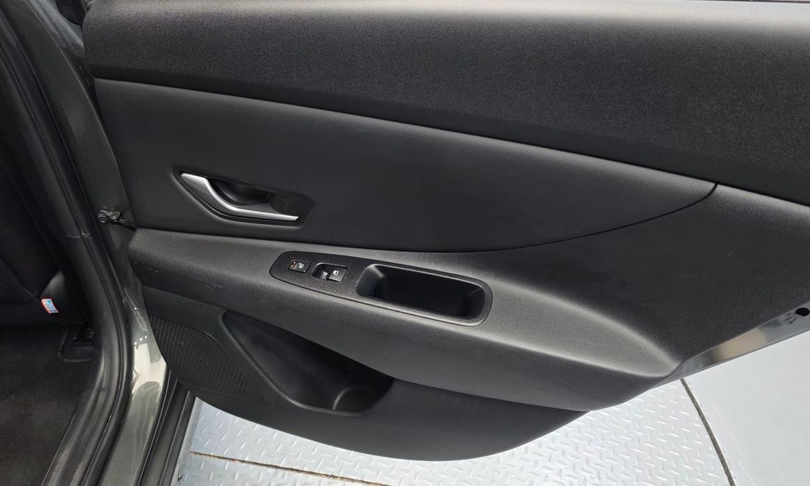 Hyundai AVANTE 2021