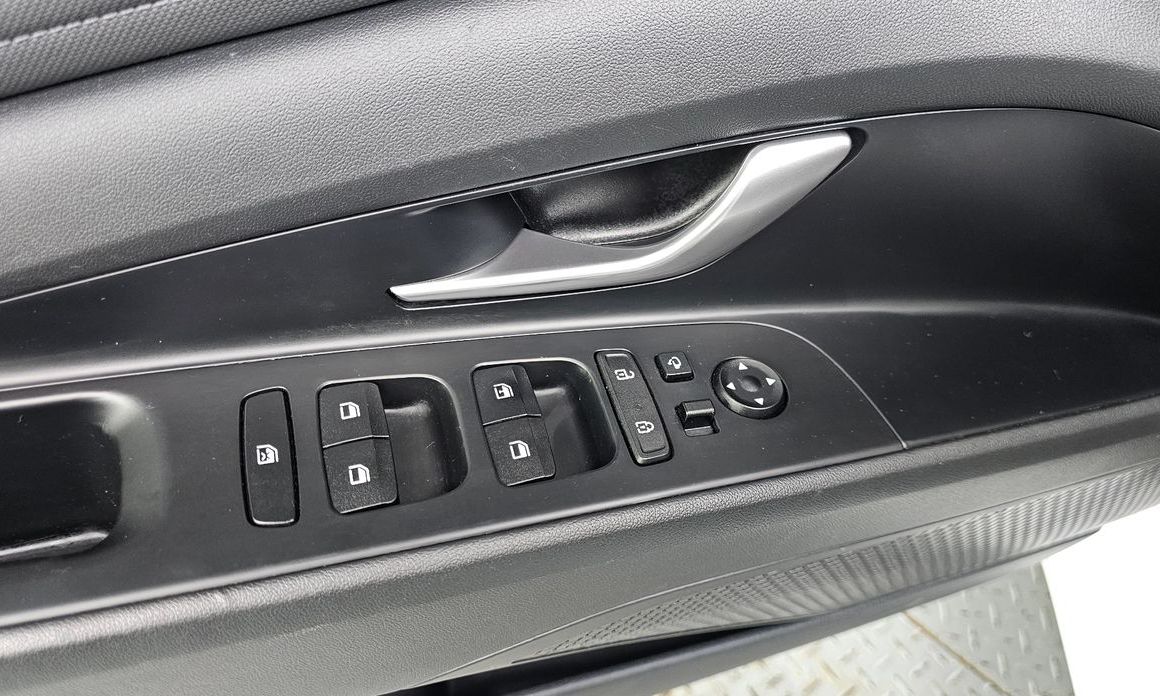 Hyundai AVANTE 2021