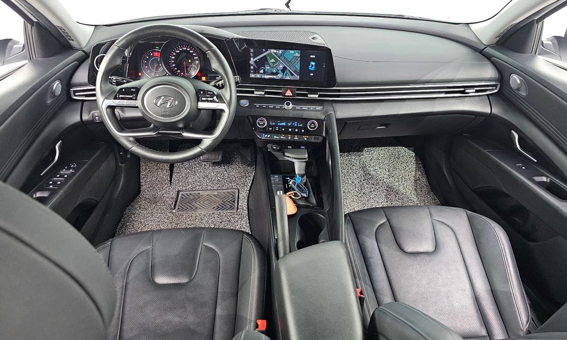 Hyundai AVANTE 2021