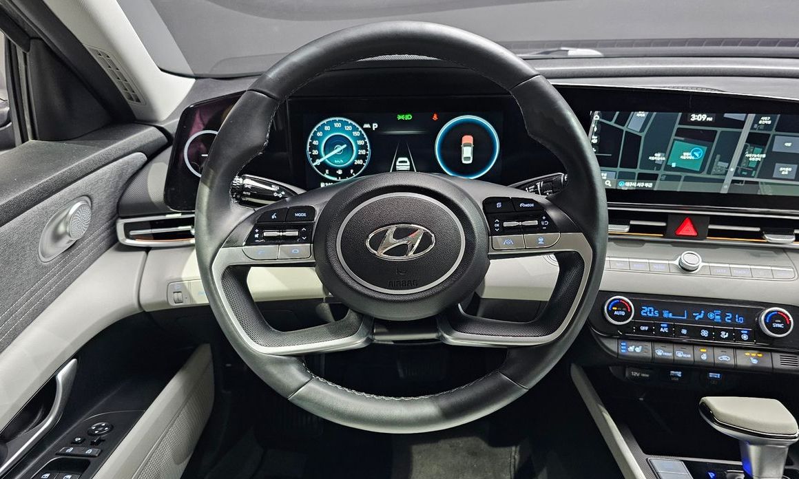 Hyundai AVANTE 2021