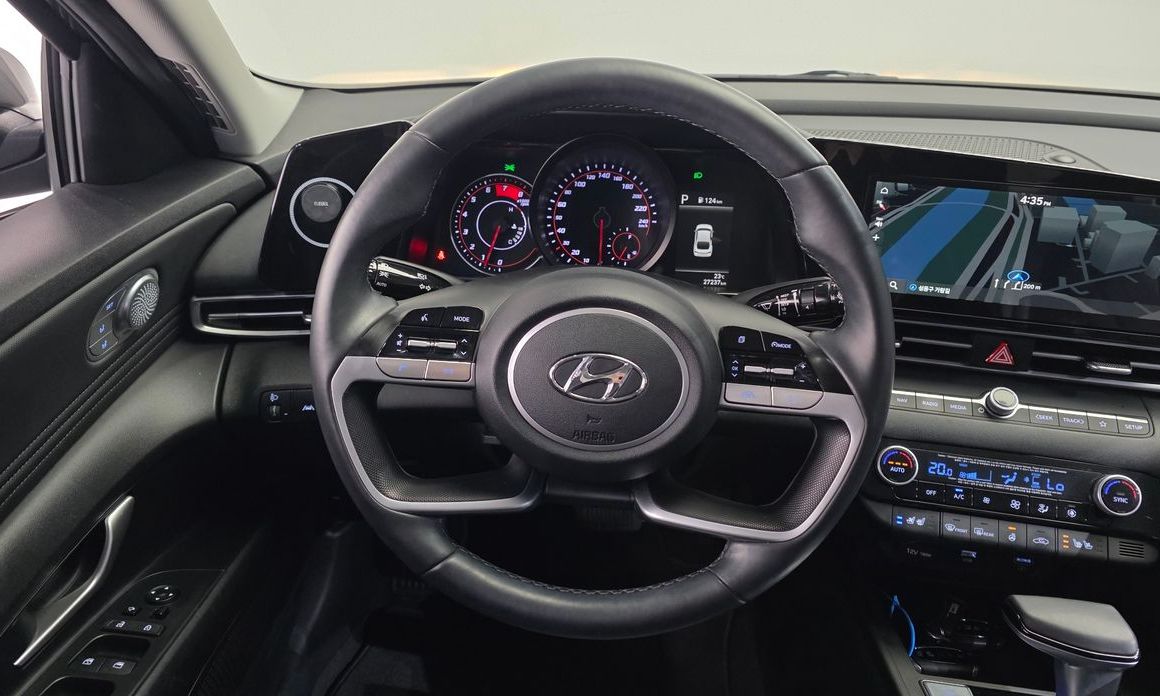 Hyundai AVANTE 2021