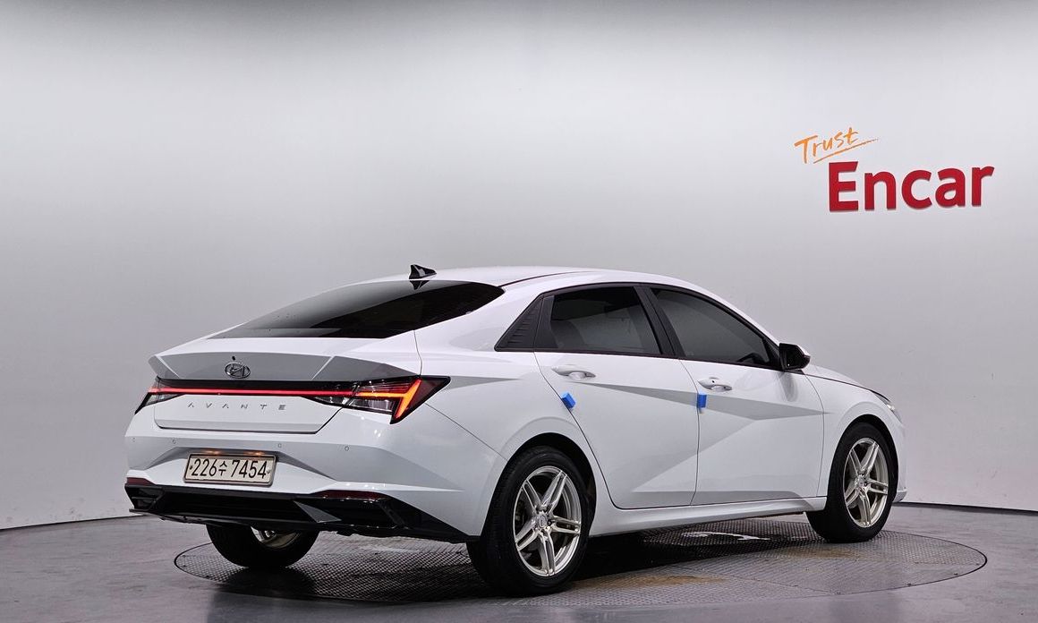 Hyundai AVANTE 2021