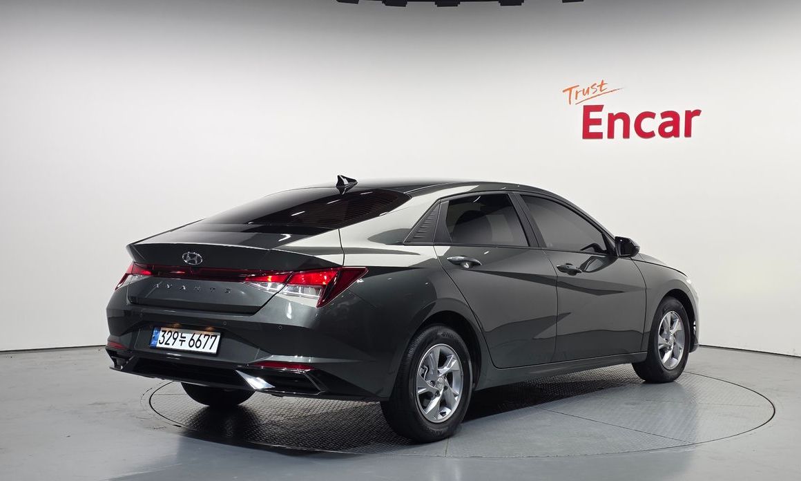 Hyundai AVANTE 2021