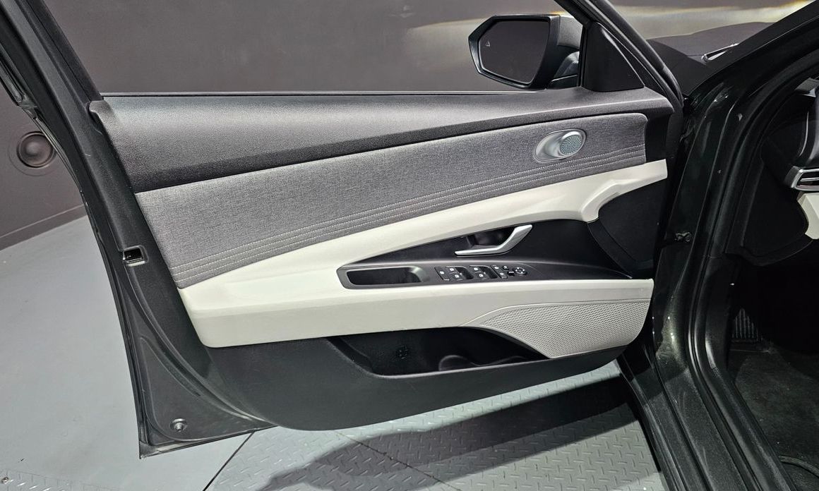 Hyundai AVANTE 2021