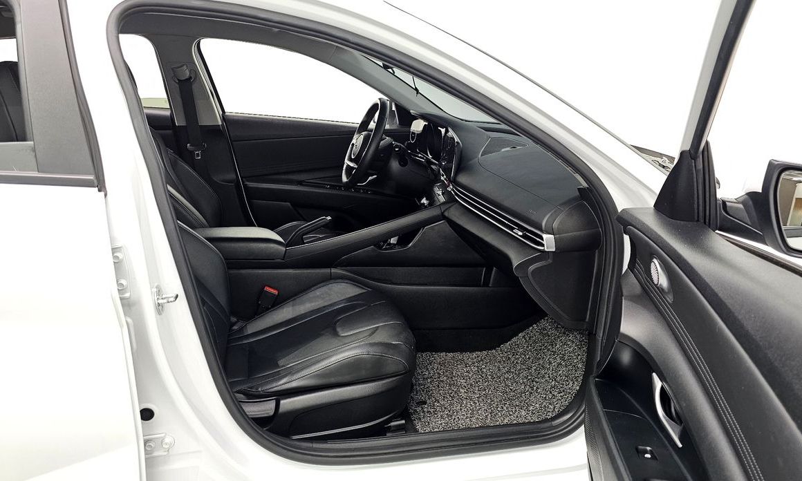 Hyundai AVANTE 2021