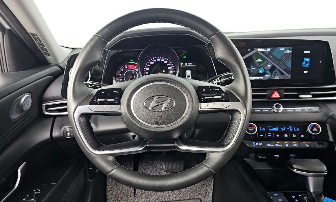 Hyundai AVANTE 2021