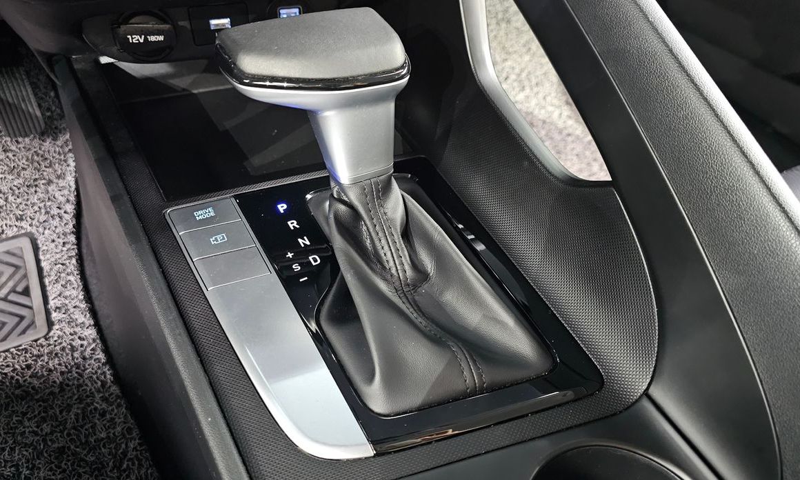 Hyundai AVANTE 2021
