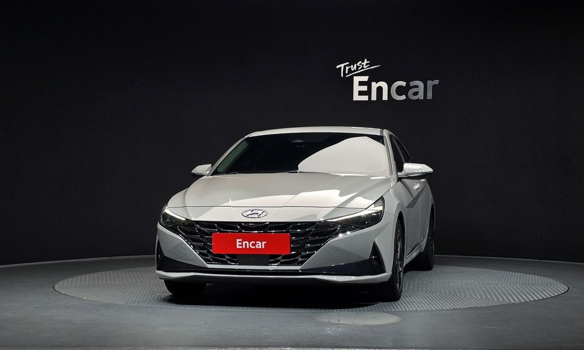 Hyundai AVANTE 2021