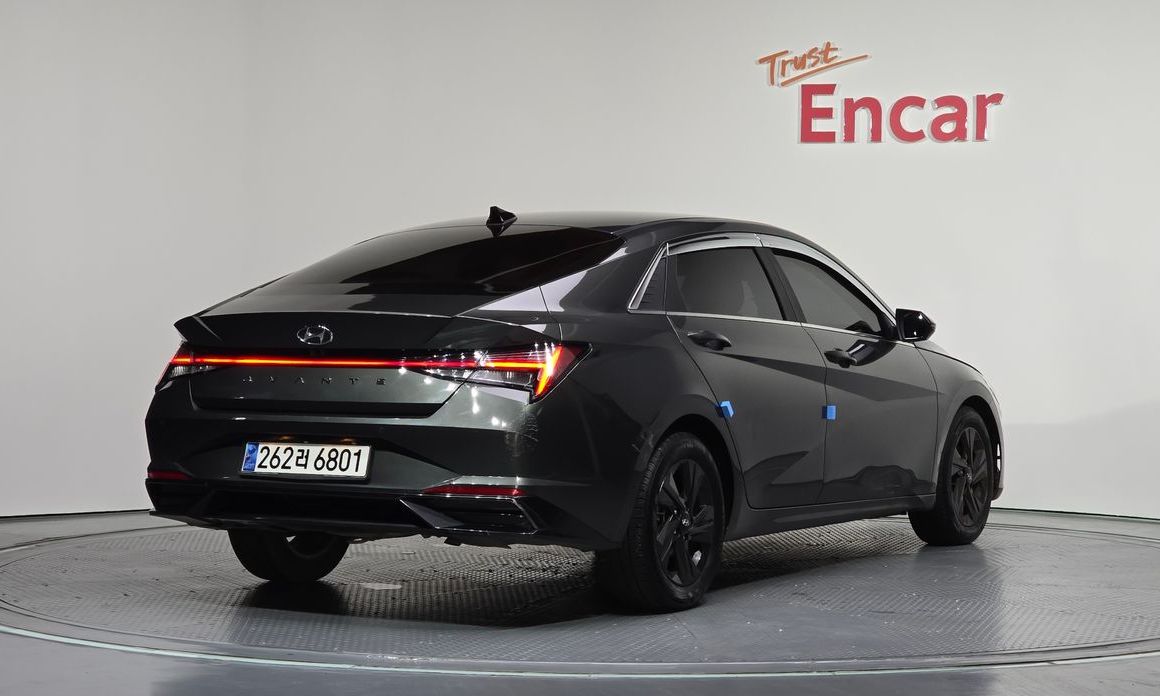Hyundai AVANTE 2021