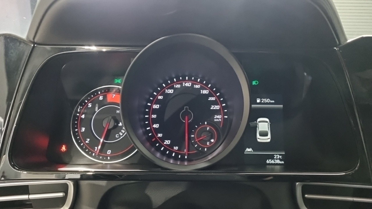 Hyundai AVANTE 2023