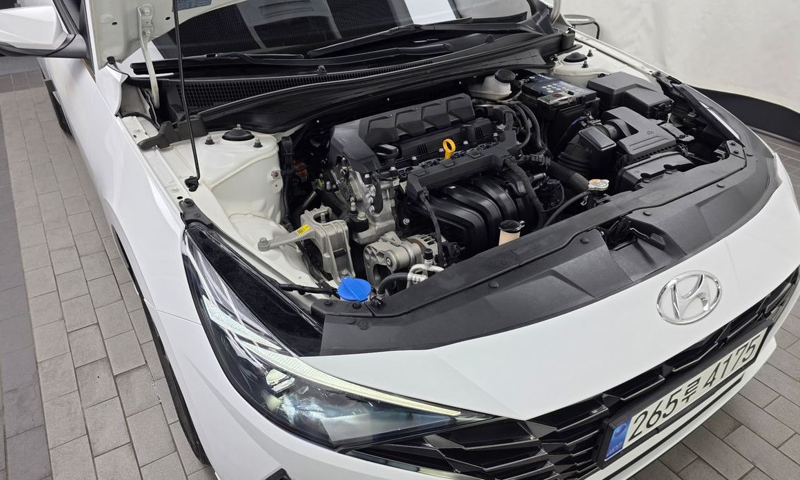 Hyundai AVANTE 2021