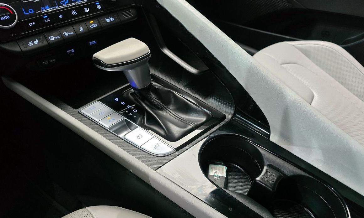 Hyundai AVANTE 2021