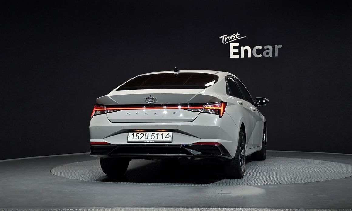 Hyundai AVANTE 2021