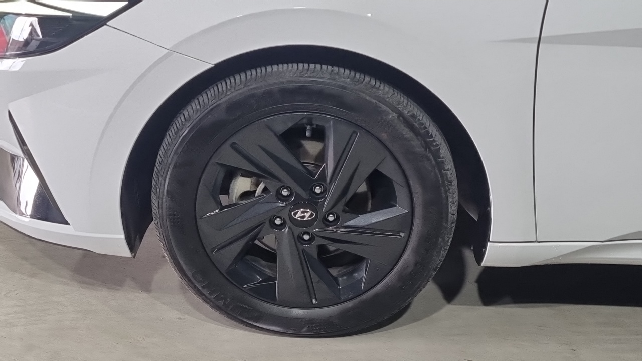 Hyundai AVANTE 2023