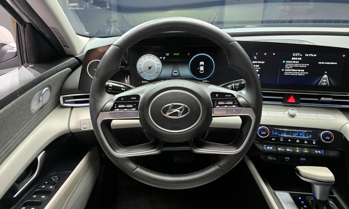 Hyundai AVANTE 2021