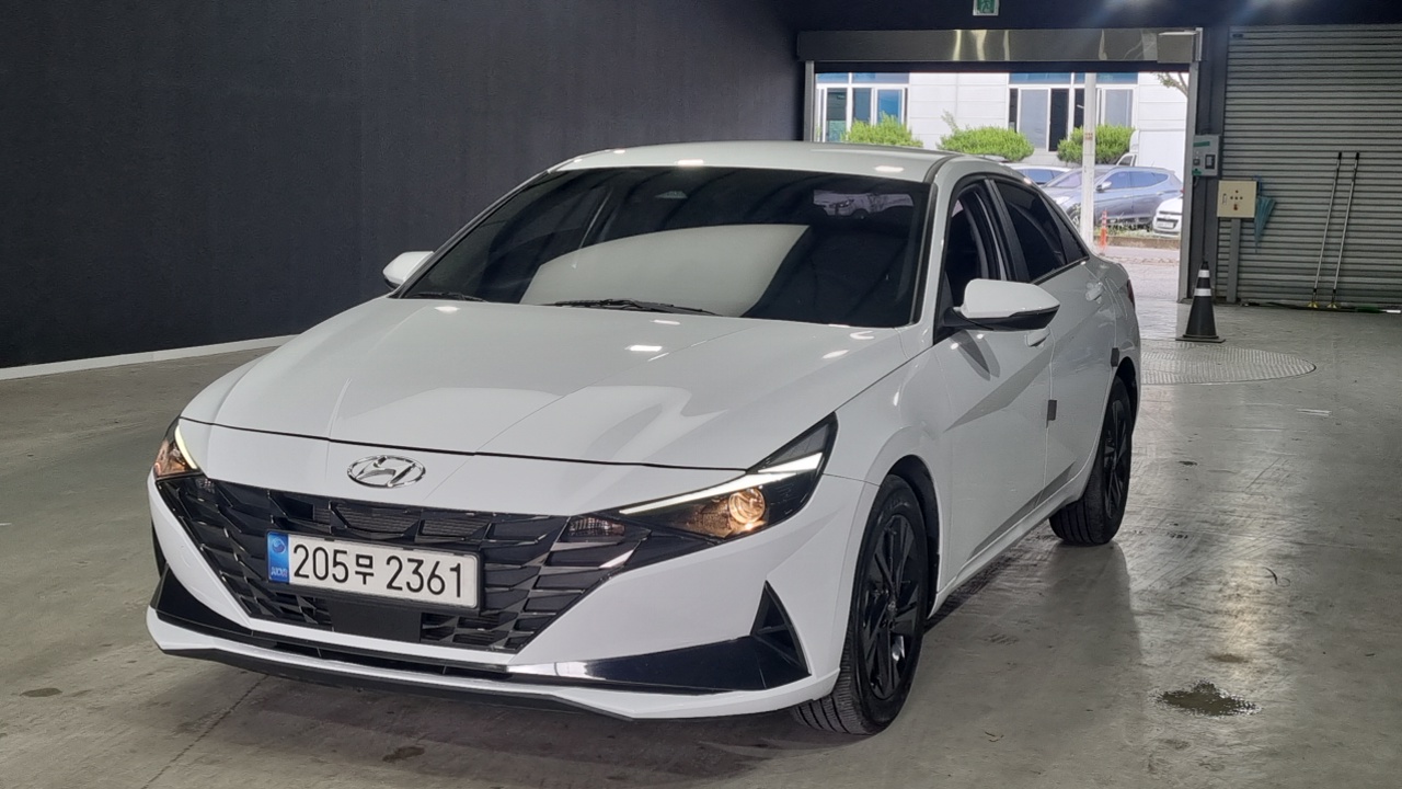 Hyundai AVANTE 2023