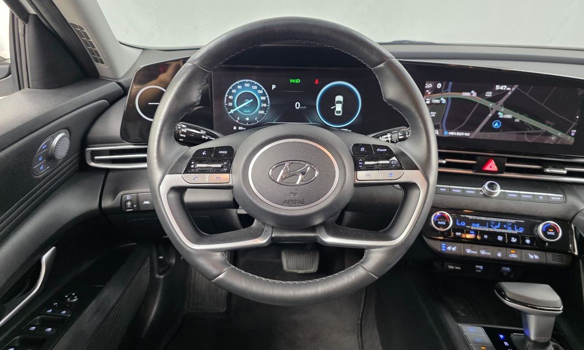 Hyundai AVANTE 2021