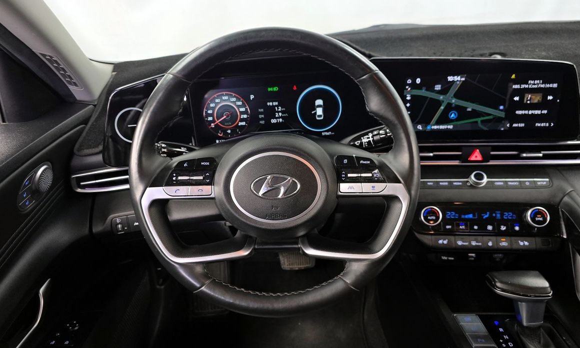 Hyundai AVANTE 2021
