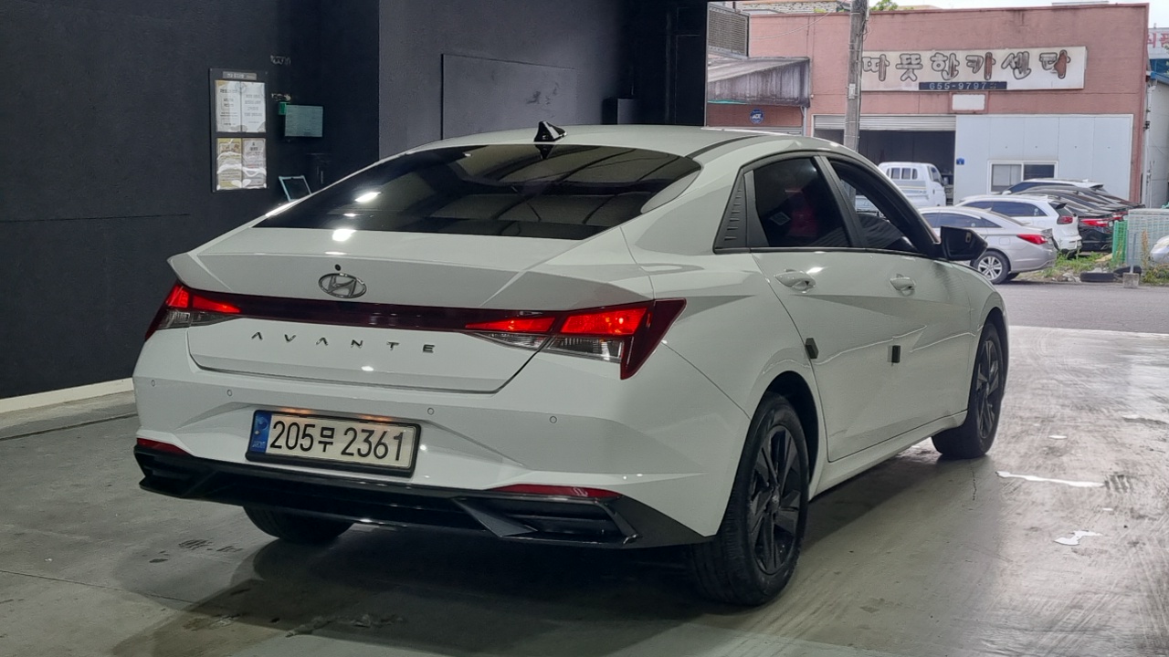 Hyundai AVANTE 2023