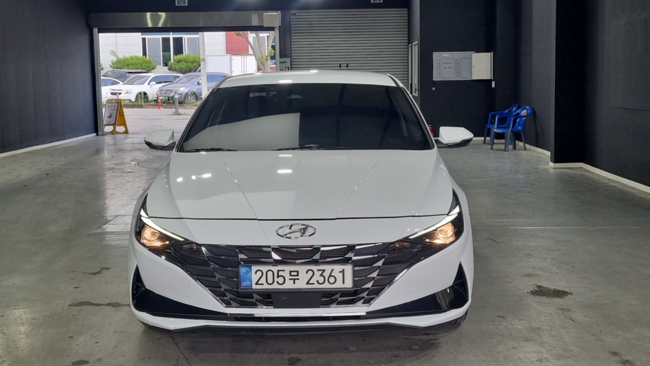 Hyundai AVANTE 2023