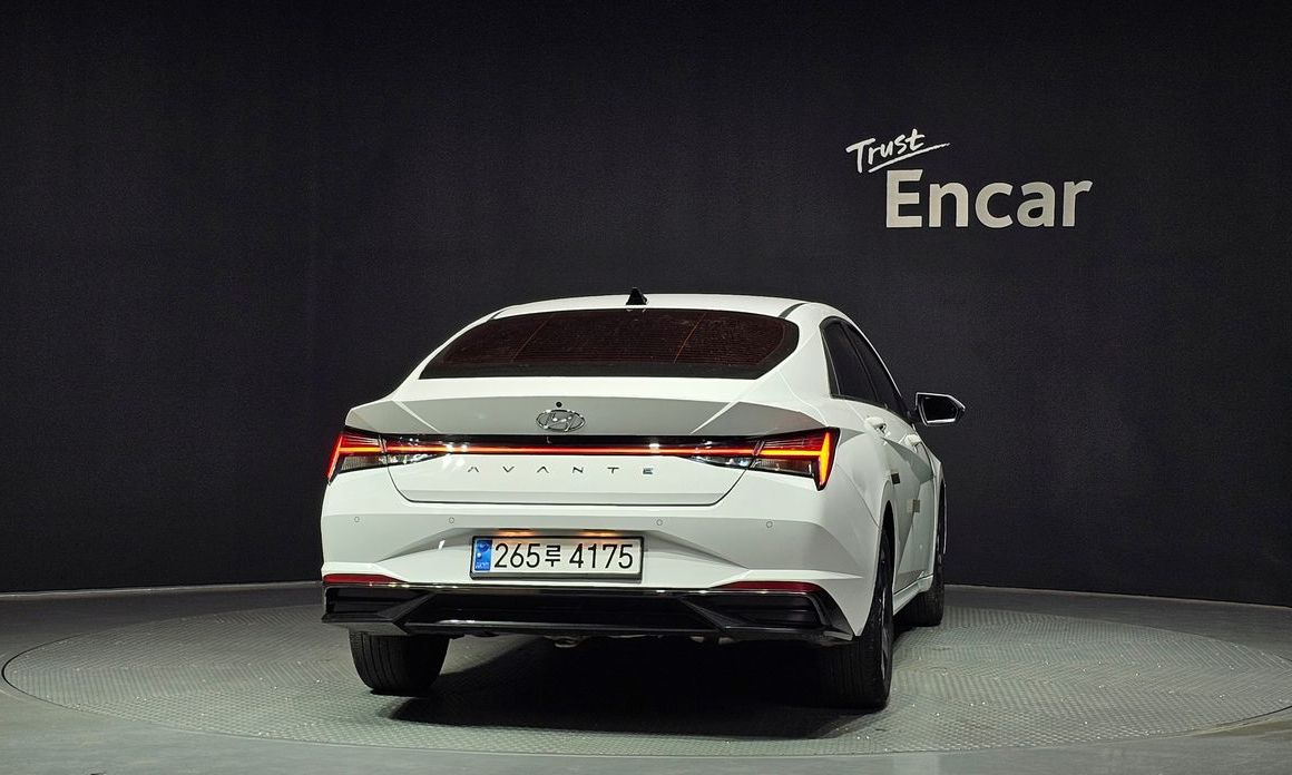 Hyundai AVANTE 2021