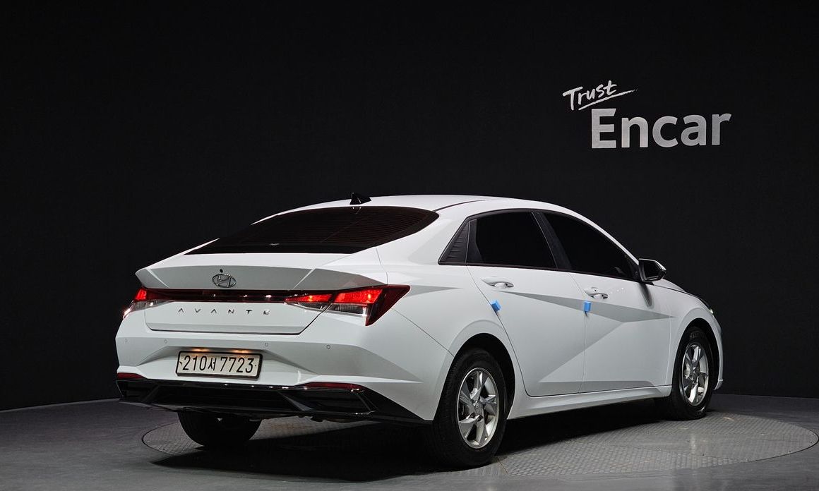 Hyundai AVANTE 2022