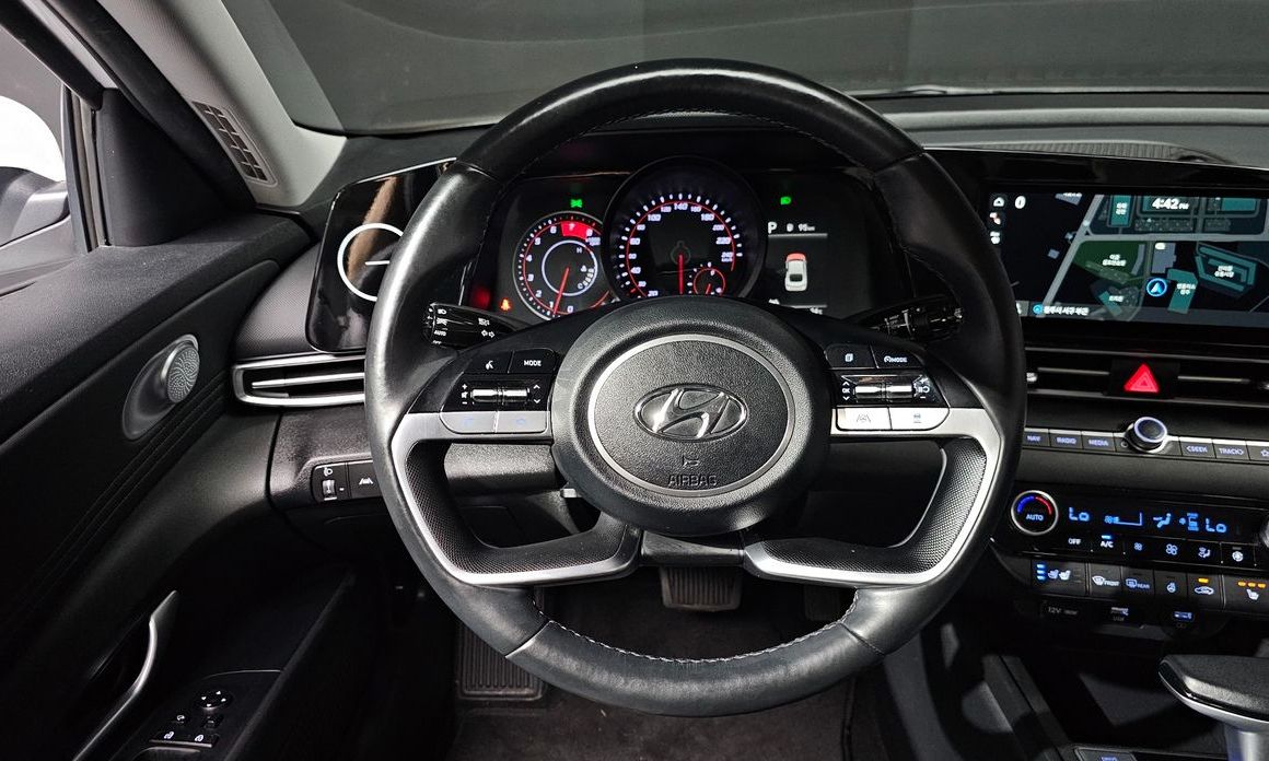 Hyundai AVANTE 2022