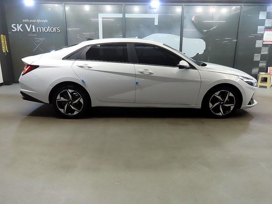 Hyundai AVANTE 2021