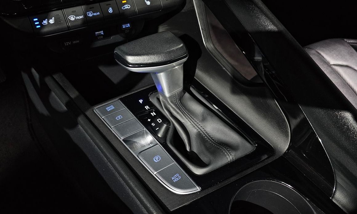 Hyundai AVANTE 2022