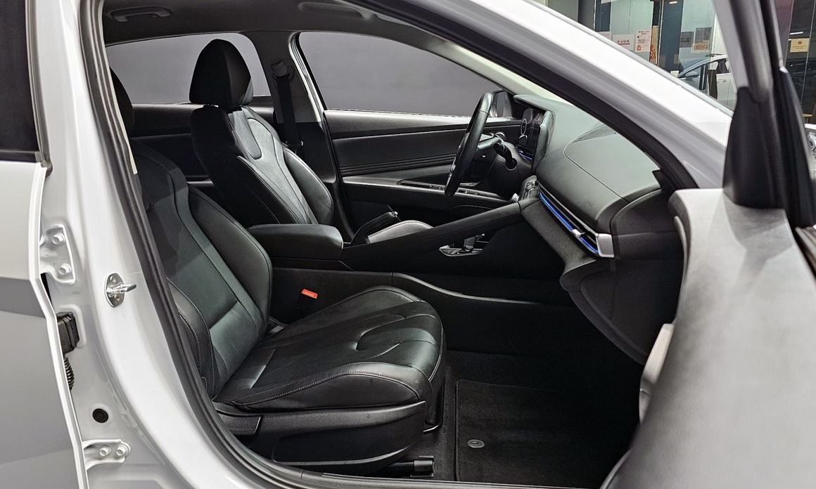 Hyundai AVANTE 2021
