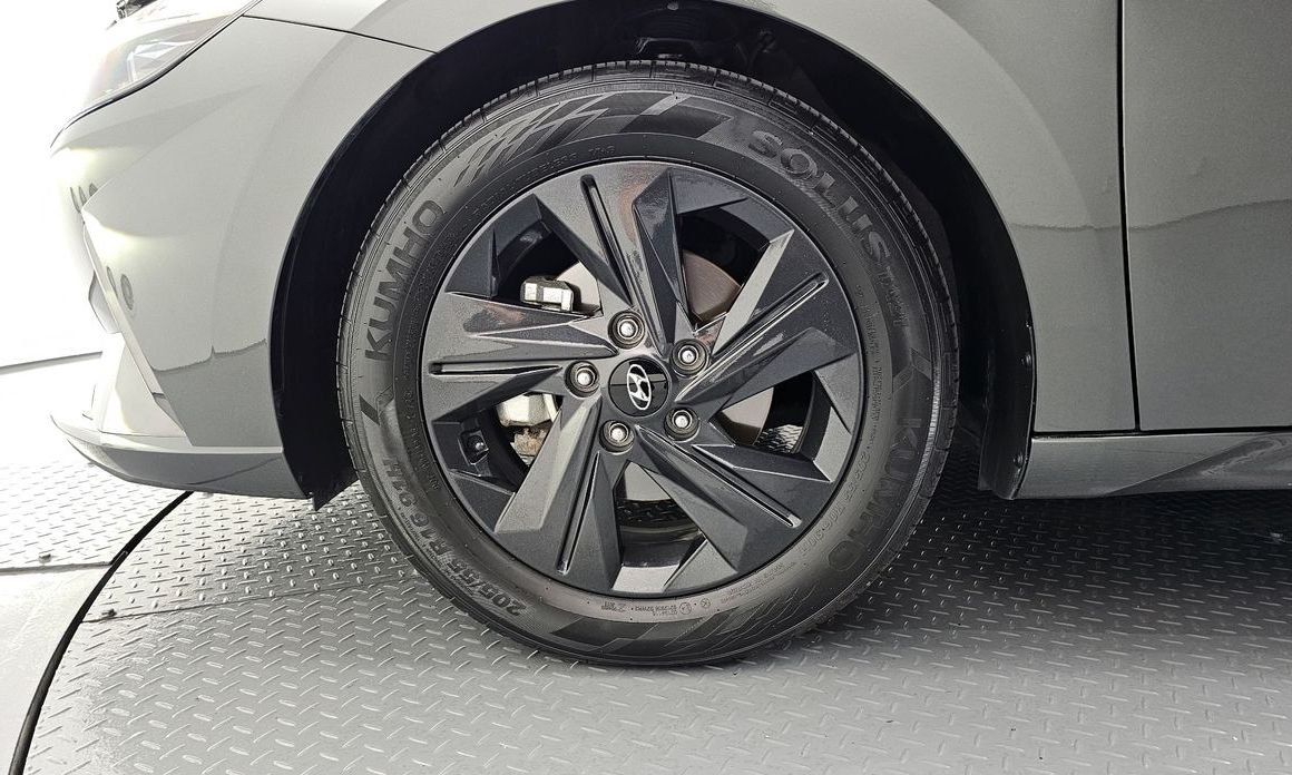 Hyundai AVANTE 2022