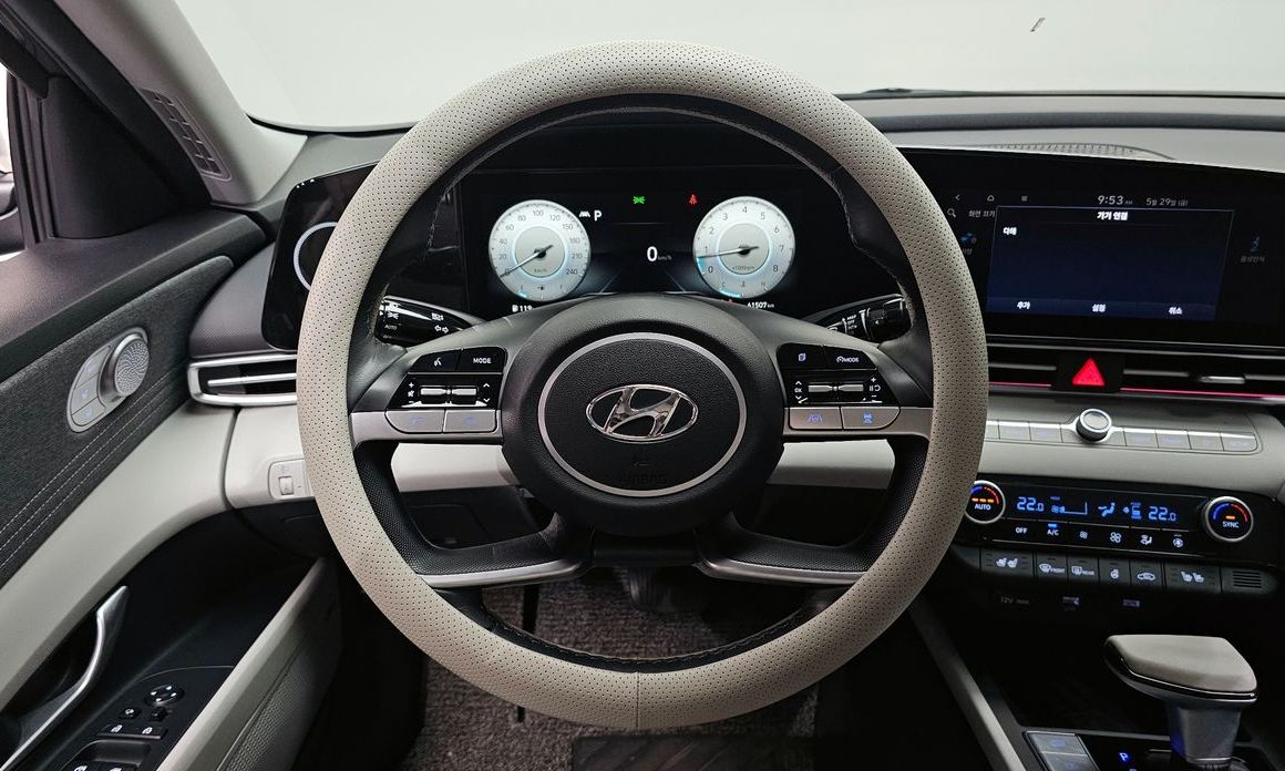 Hyundai AVANTE 2022