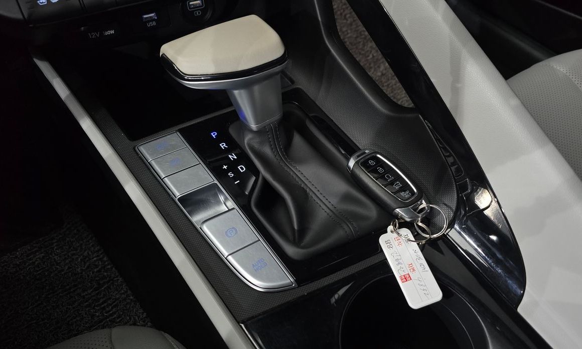 Hyundai AVANTE 2022