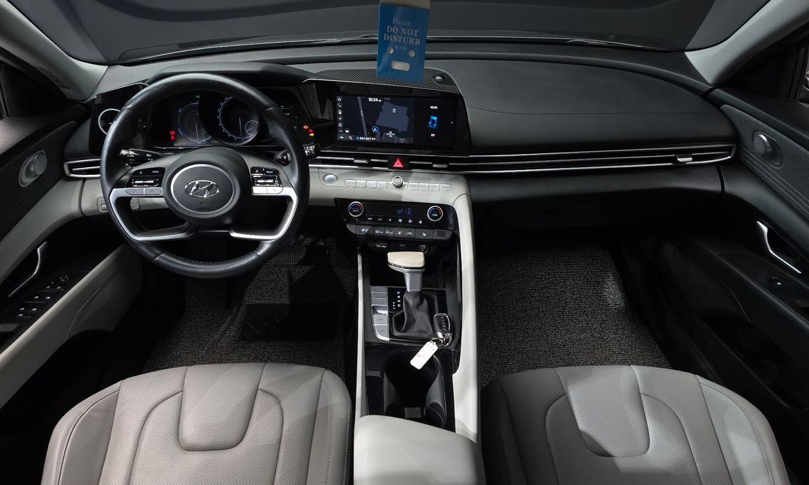Hyundai AVANTE 2022