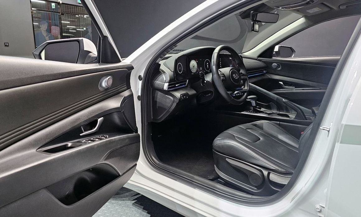 Hyundai AVANTE 2021