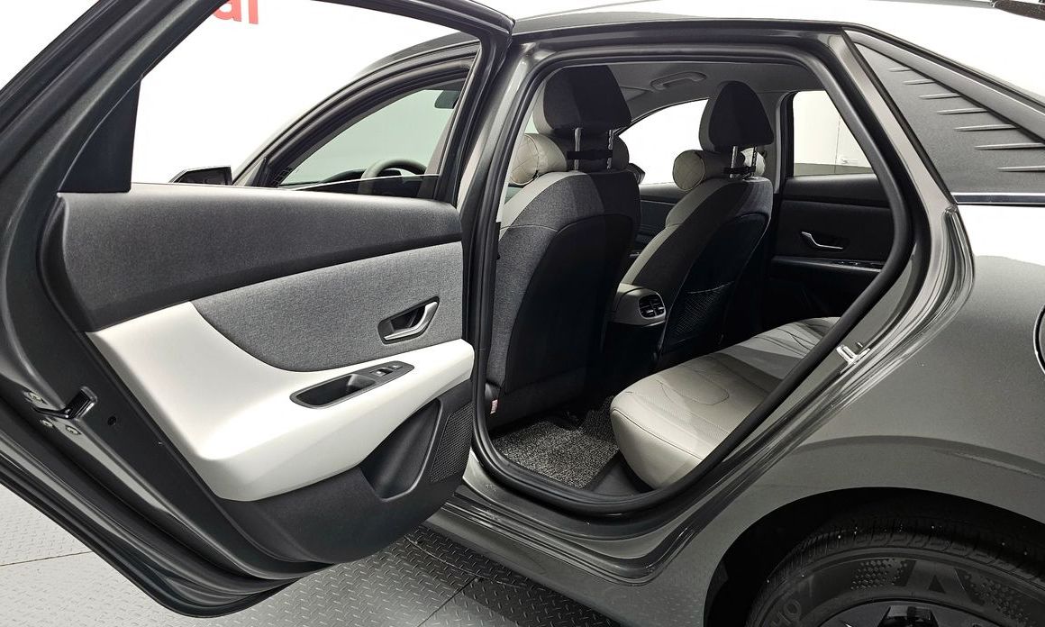 Hyundai AVANTE 2022