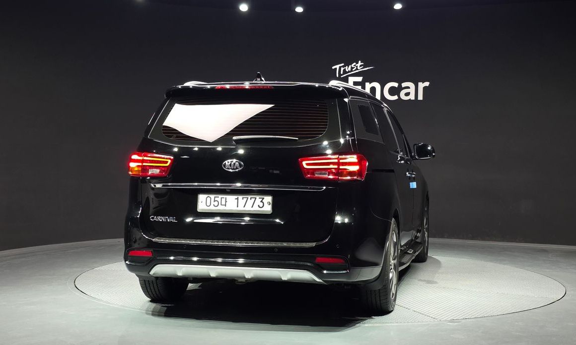 Kia Canival 2019