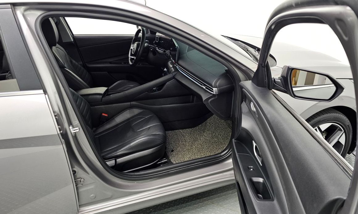 Hyundai AVANTE 2021