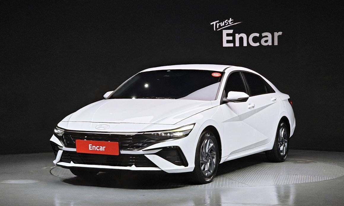 Hyundai AVANTE 2024