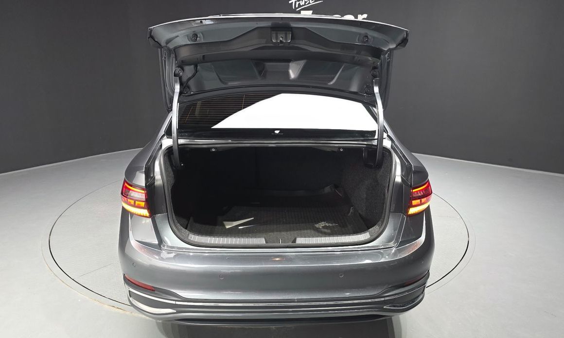 Volkswagen Jetta 2023