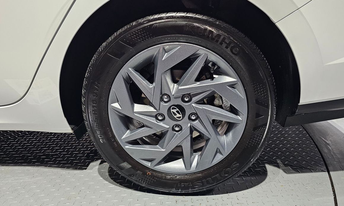 Hyundai AVANTE 2024
