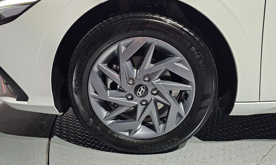 Hyundai AVANTE 2024