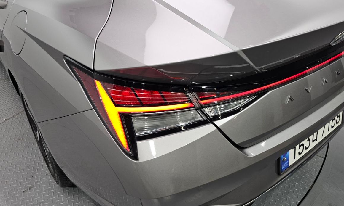 Hyundai AVANTE 2021