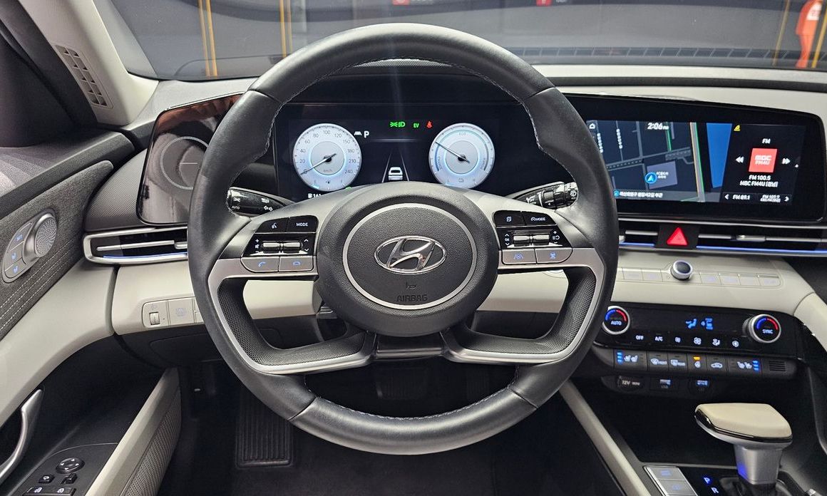 Hyundai AVANTE 2023