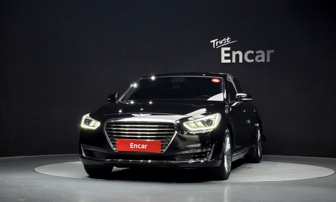 Genesis EQ900 2017